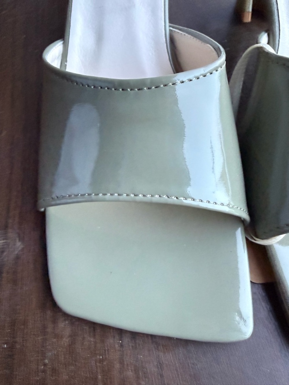 Fashion Women's Mint Green Patent Slide Sandals - Picture 2 of 5